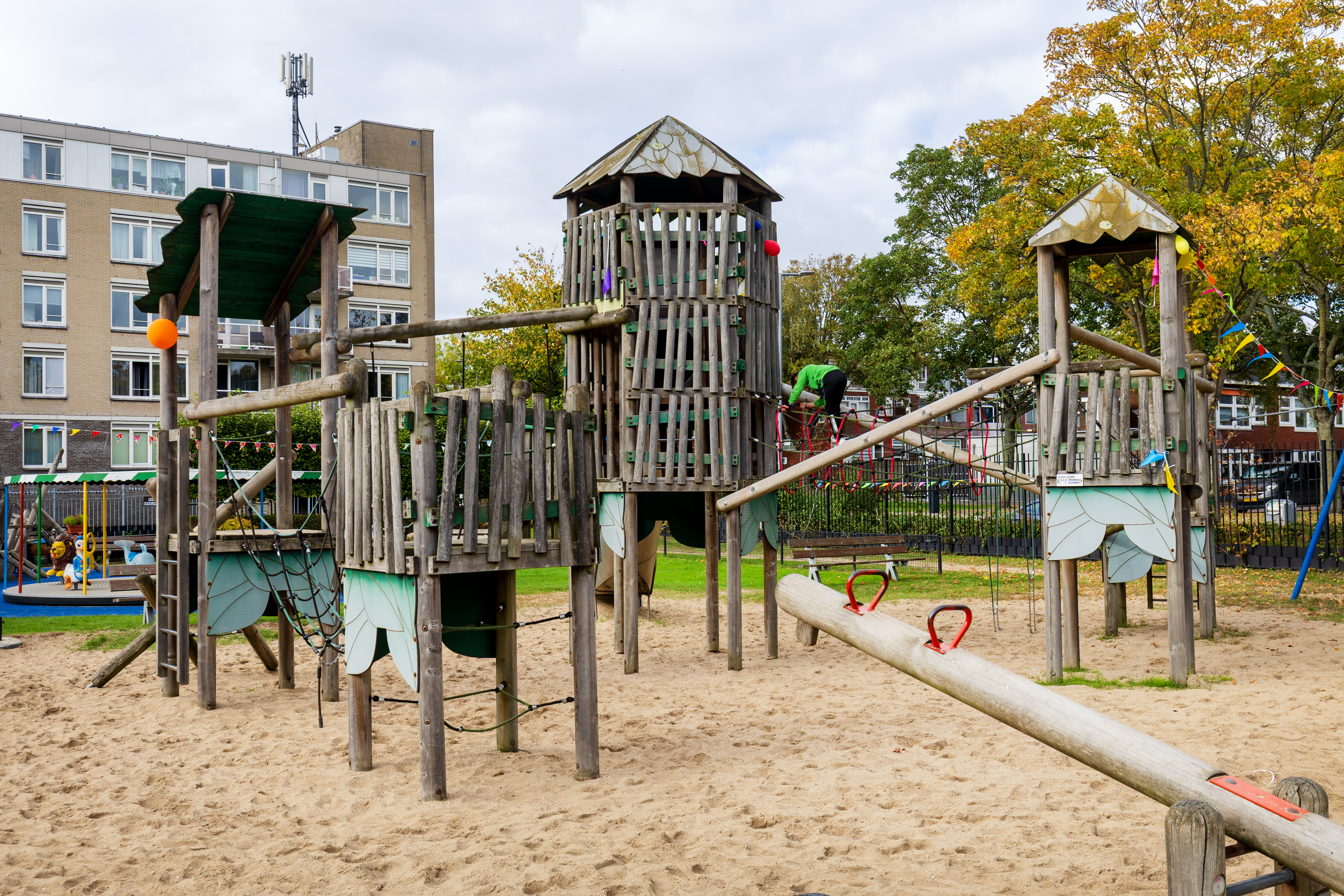 Koninklijke onderscheiding in Speeltuin de Waal